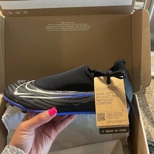 BRAND NEW- Nike Phantom GX Club Soccer Cleats
